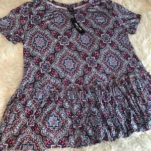 Relaxed Ruffle Tee Agnes and Dora